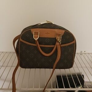 Louis vuitton bag brand new